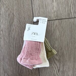 Zara Kids Ribbed Sock Trio - Soft Pink, Cream, Olive size 1-2 years